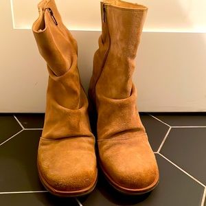 El Naturalista short boots